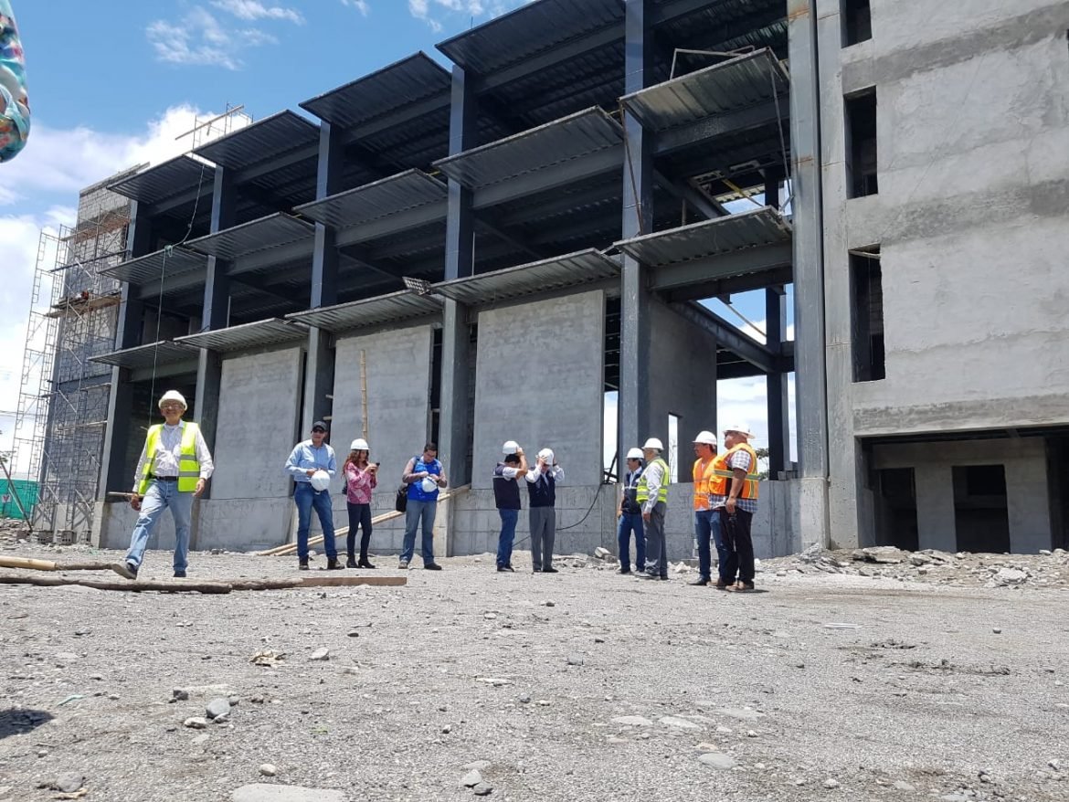 edificio empresa electrica